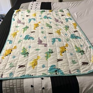 10lb Kids weighted blanket. Only used a few times. Helps fall asleep/stay asleep